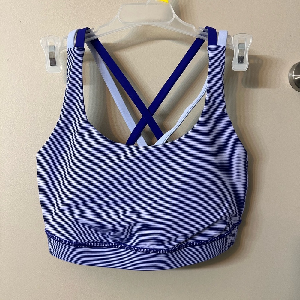 LULULEMON WOMENS SPORTS BRA SIZE 8 EUC Purple And White Striped￼